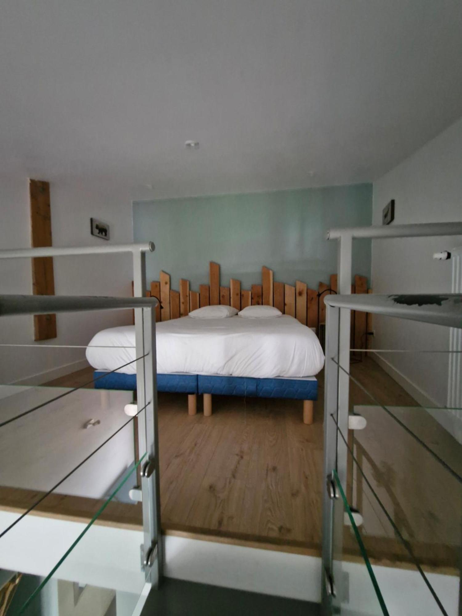 Chambres D'Hotes Du Bistrot D'Ici Saint-Saturnin  Екстер'єр фото